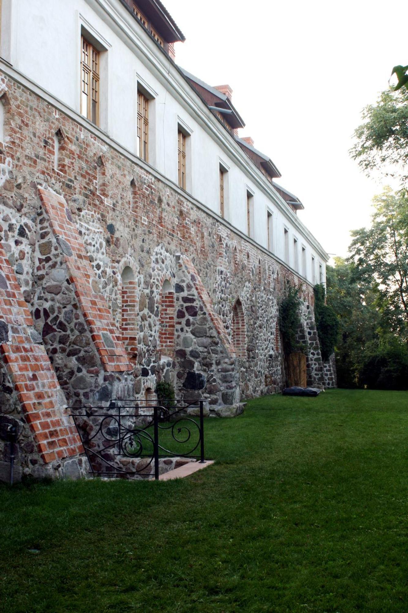 Klasztor Cedynia Hotel Eksteriør bilde