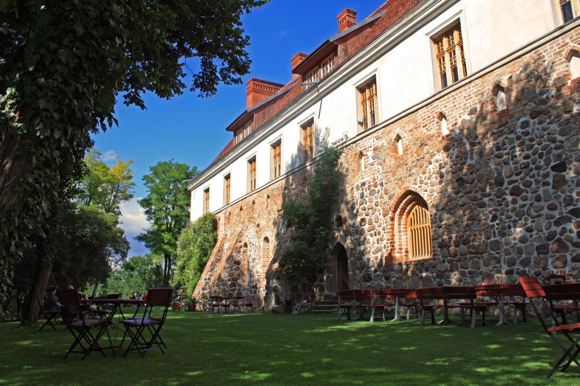 Klasztor Cedynia Hotel Eksteriør bilde